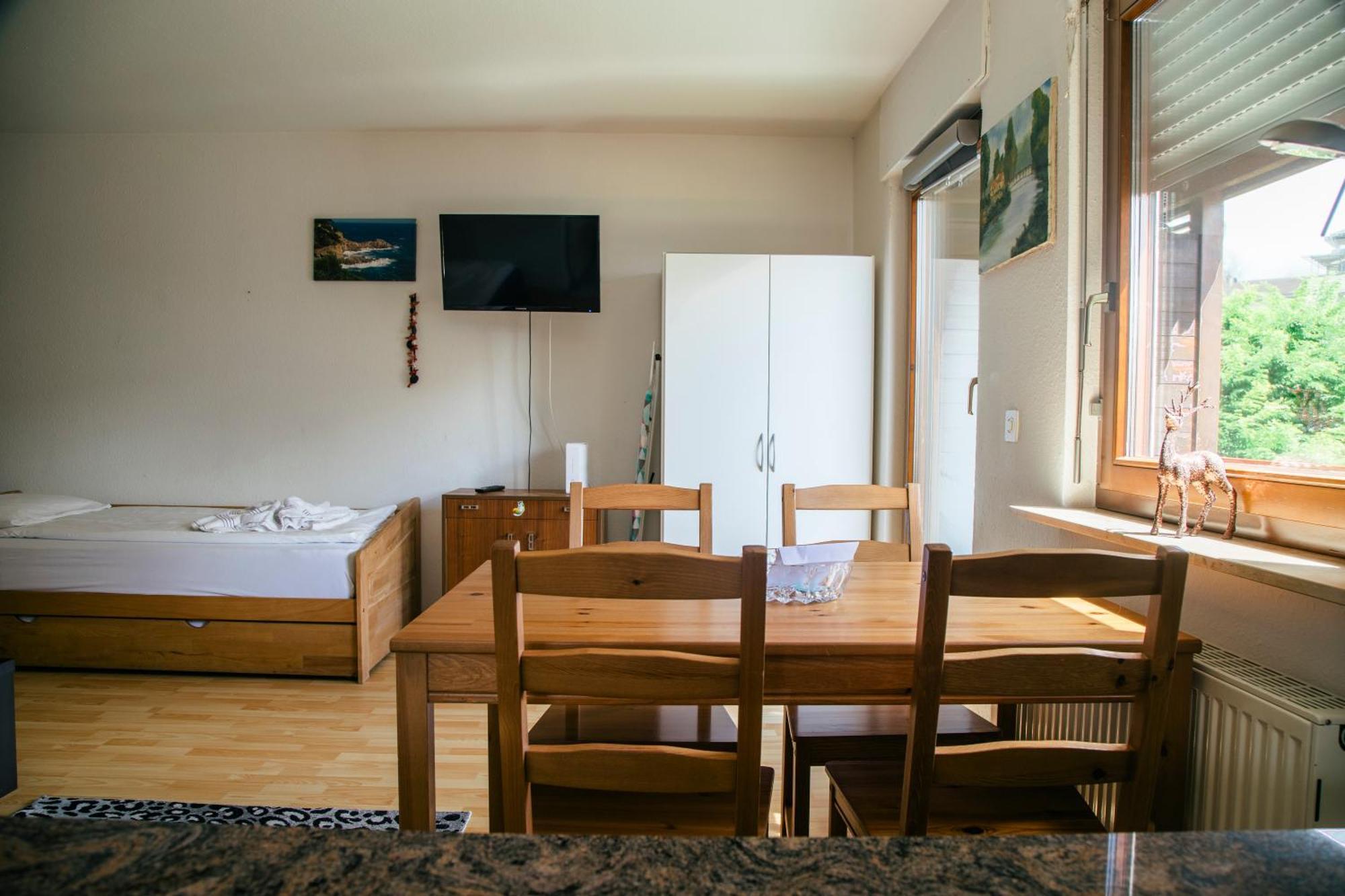 Apartment Between Lakes - 58 *